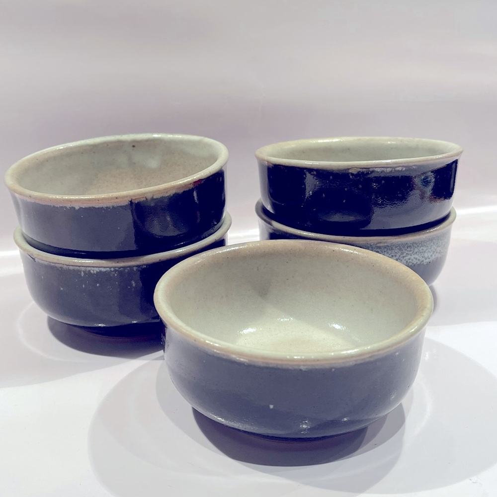 Set of 5.Fire glazed (Lava) studio pottery bowls